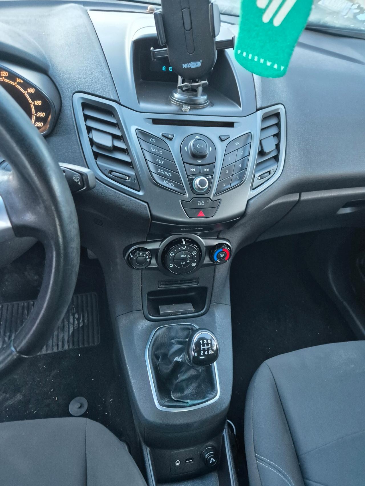 Ford Fiesta 1.2 60CV 5 porte Titanium