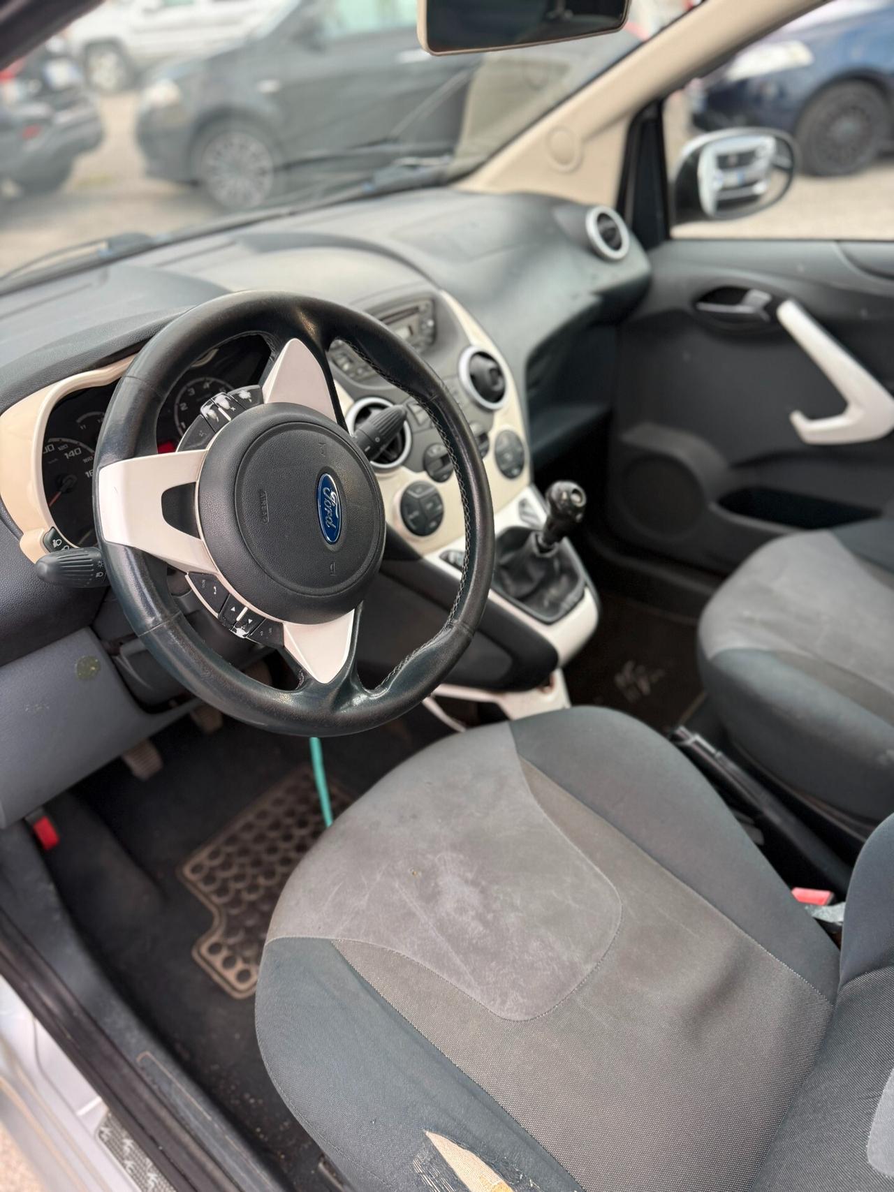 Ford Ka 1.3 TDCi 75CV Titanium