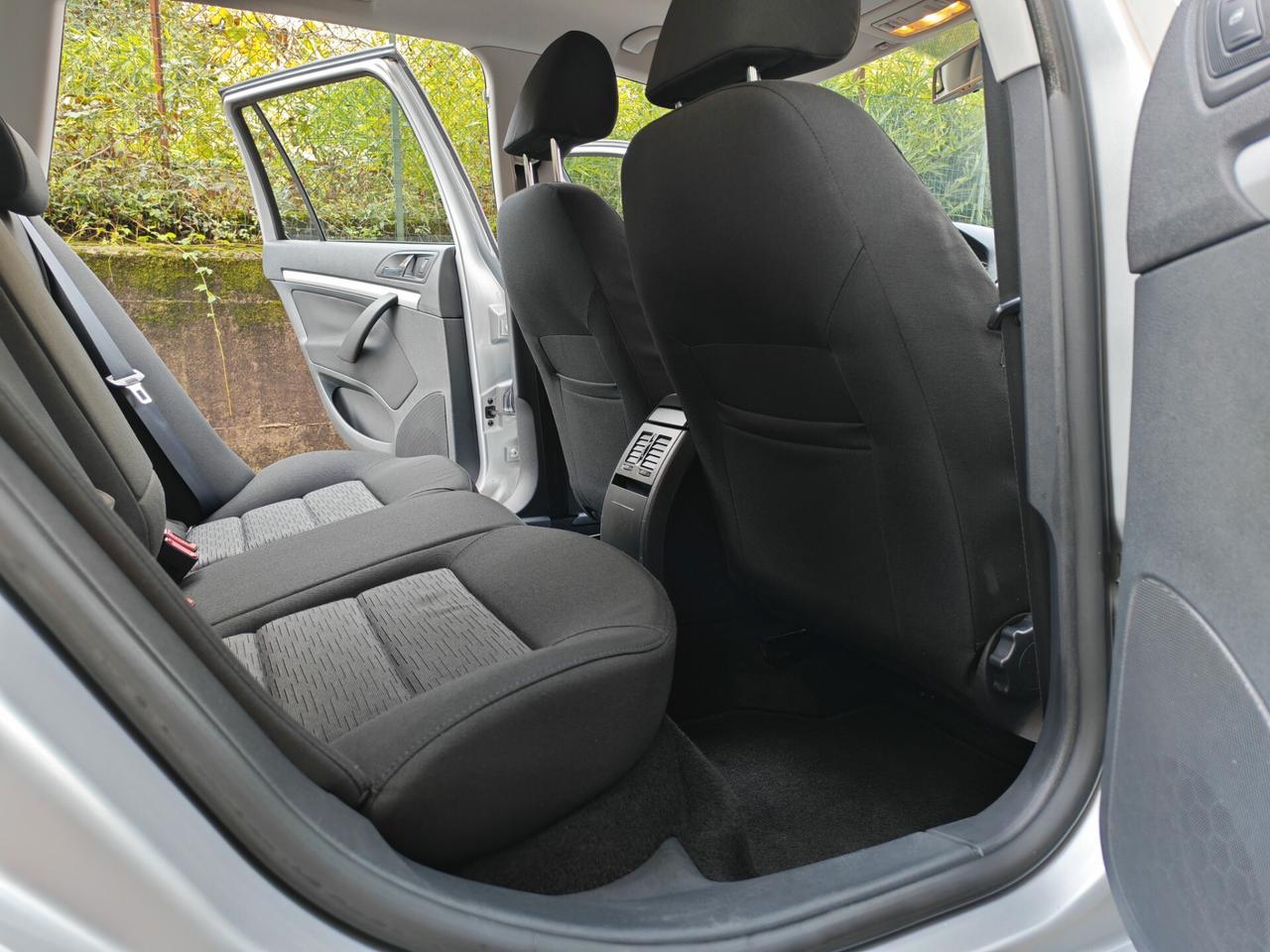 Skoda Octavia 1.6 TDI 105cv DSG / 78.000km / Unipro