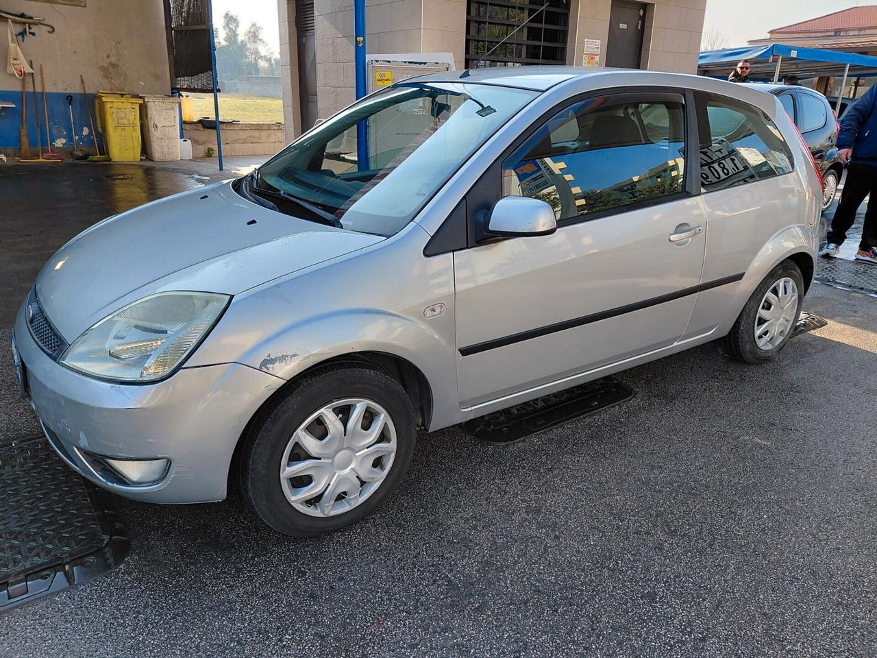 Ford Fiesta 1.4 TDCi aut. 3p. Ghia