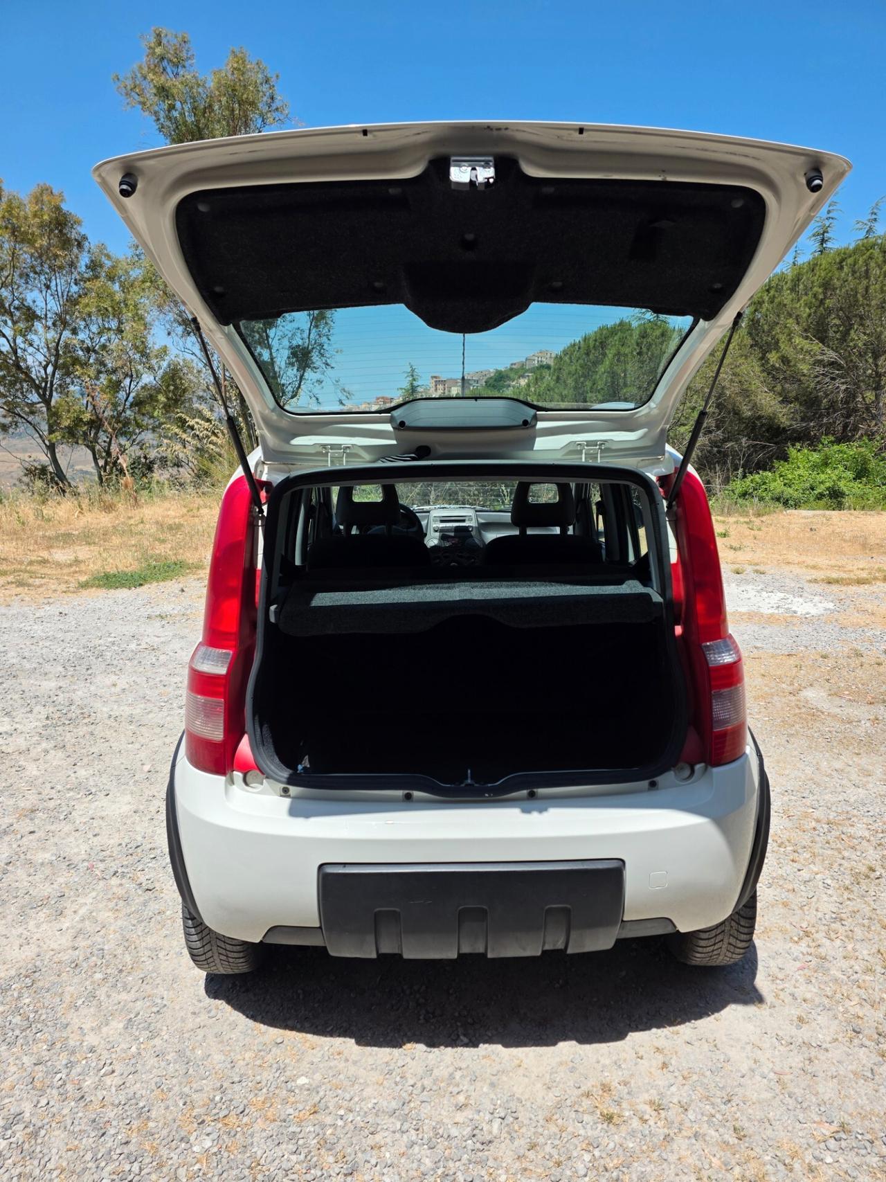 Fiat Panda 1.3 MJT 16V DPF 4x4 Climbing