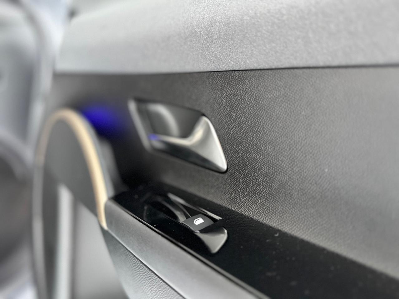 Lancia Ypsilon Hybrid e-DCT Edizione Cassina