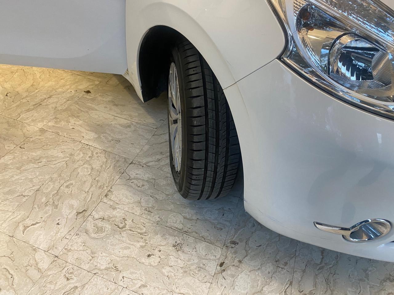 Peugeot 208 1.4 VTi 95 CV 5p. GPL Active