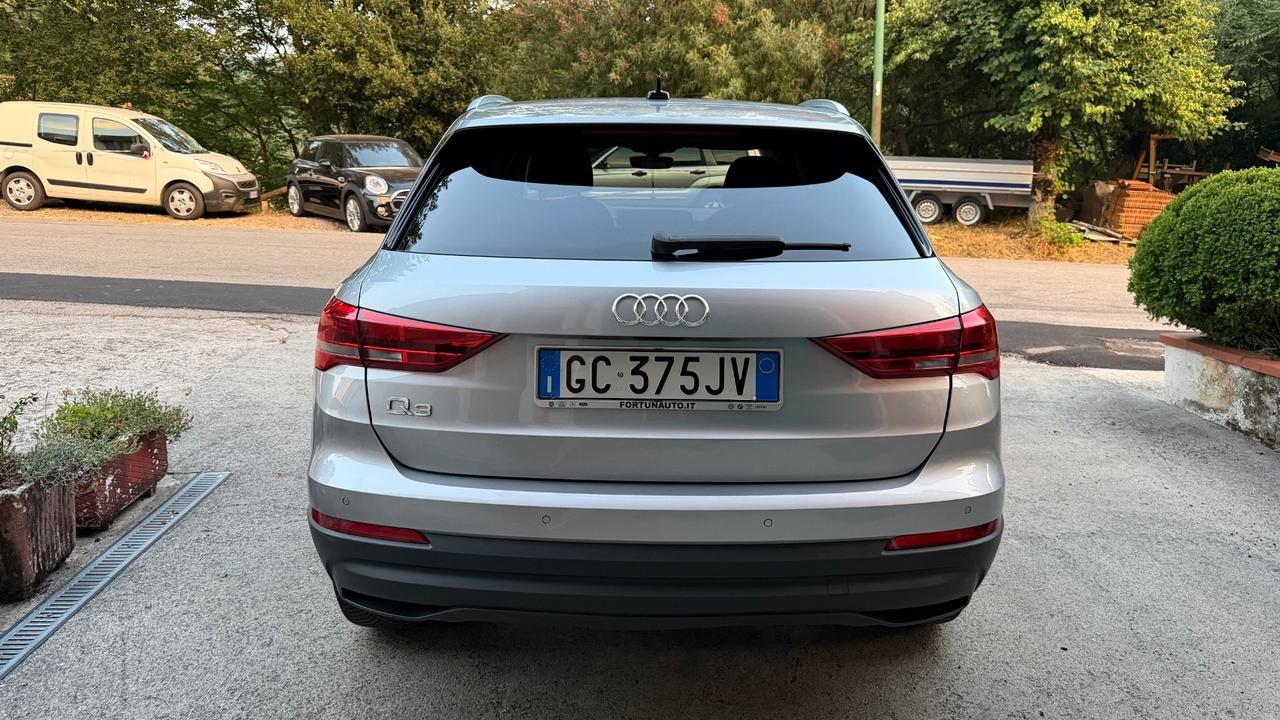 Audi Q3 35 TDI S tronic Business Advanced