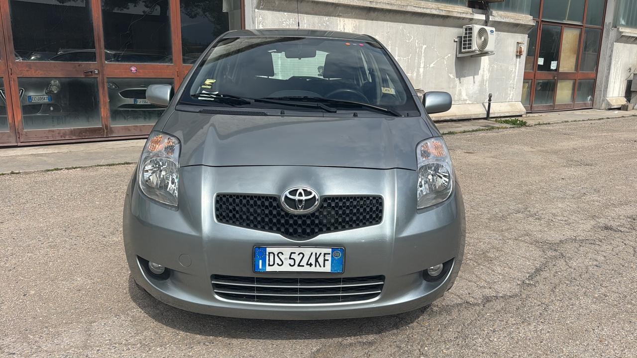 Toyota Yaris 1.3 5 porte M-MT Navi