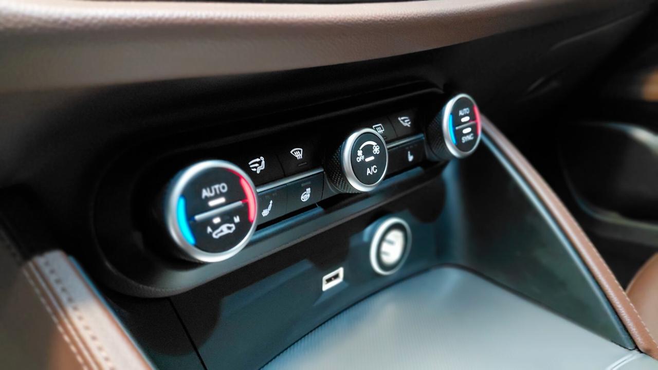Alfa Romeo Stelvio 210 CV AT8 Q4 Unicopr Uff Italia