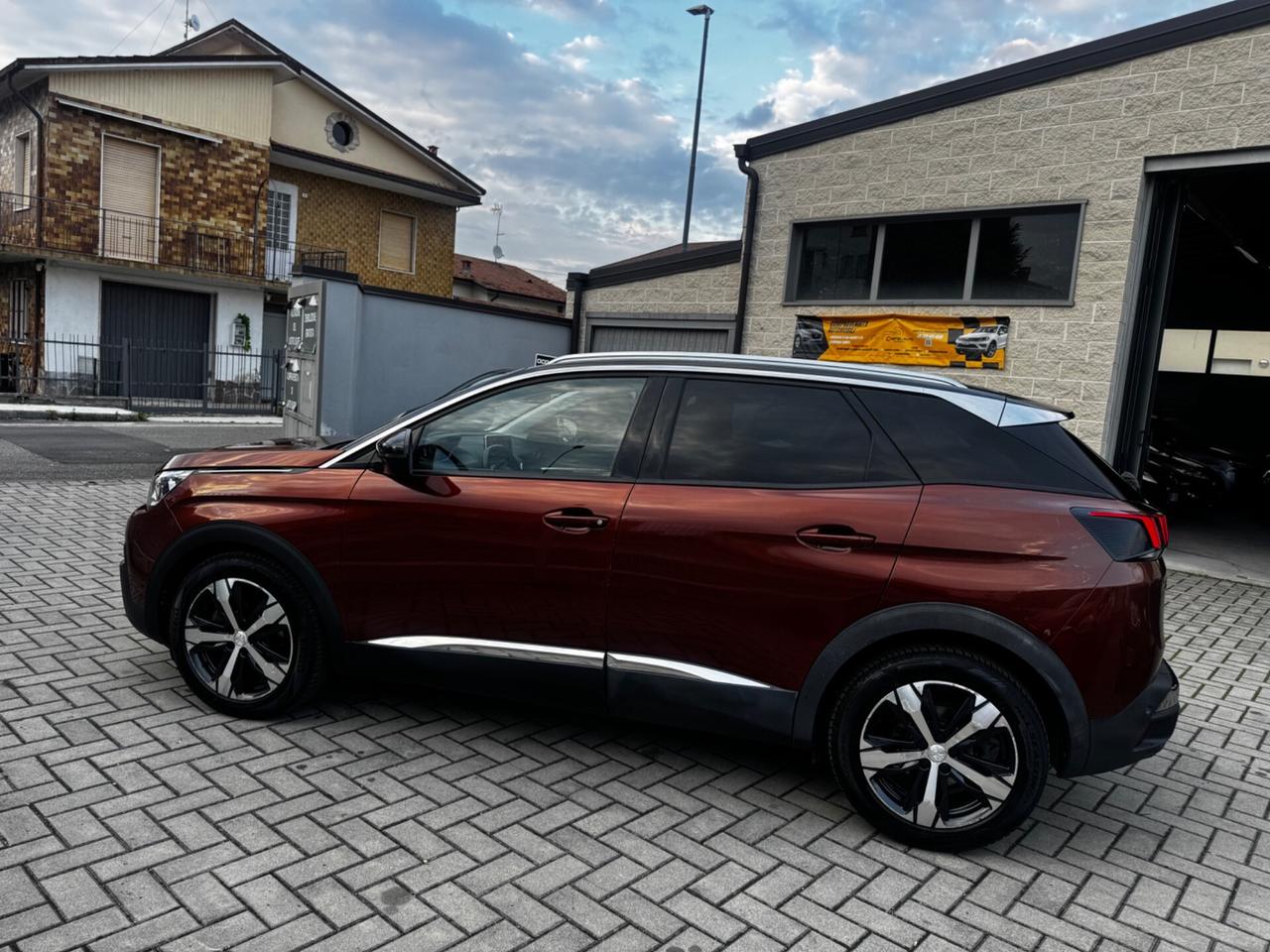 Peugeot 3008 BlueHDi 130 S&S Allure
