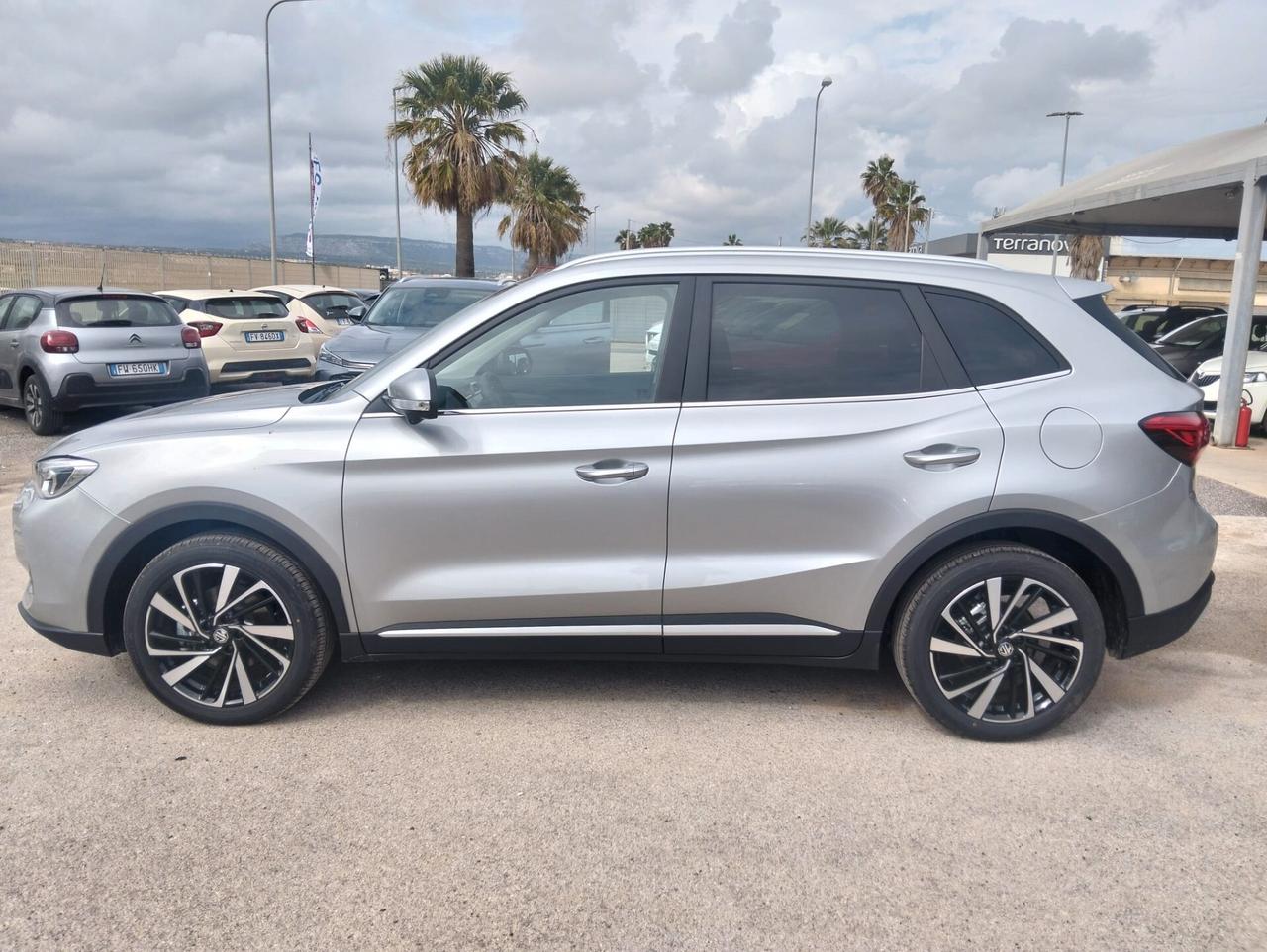 Mg ZS 1.5 Hybrid+ Luxury 7 ANNI DI GARANZIA CASA MADRE