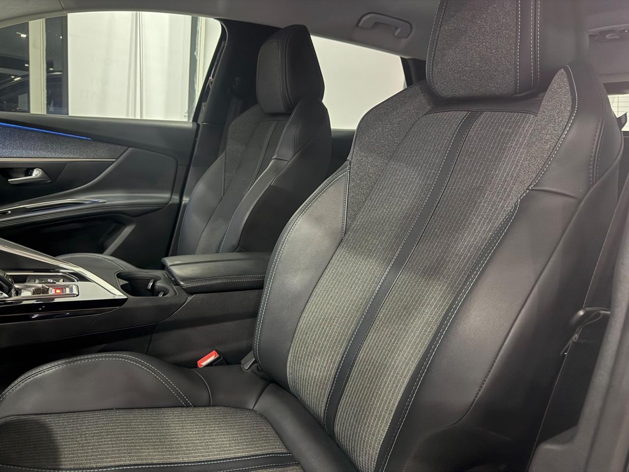 Peugeot 3008 BlueHDi130cv EAT8 GT PACK+2024