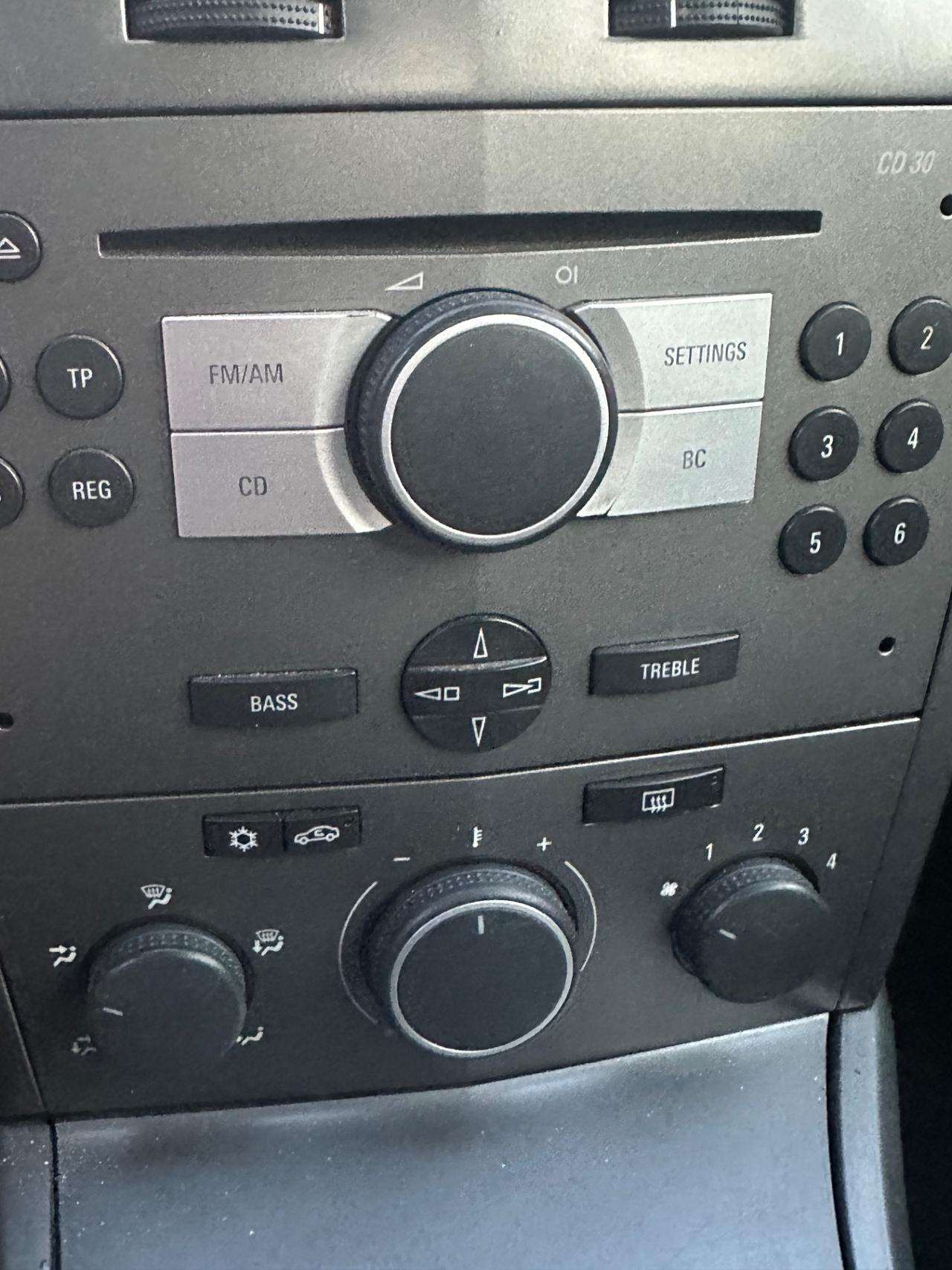 Opel Astra asta 1.4 benzina reimportato 5 porte berlina