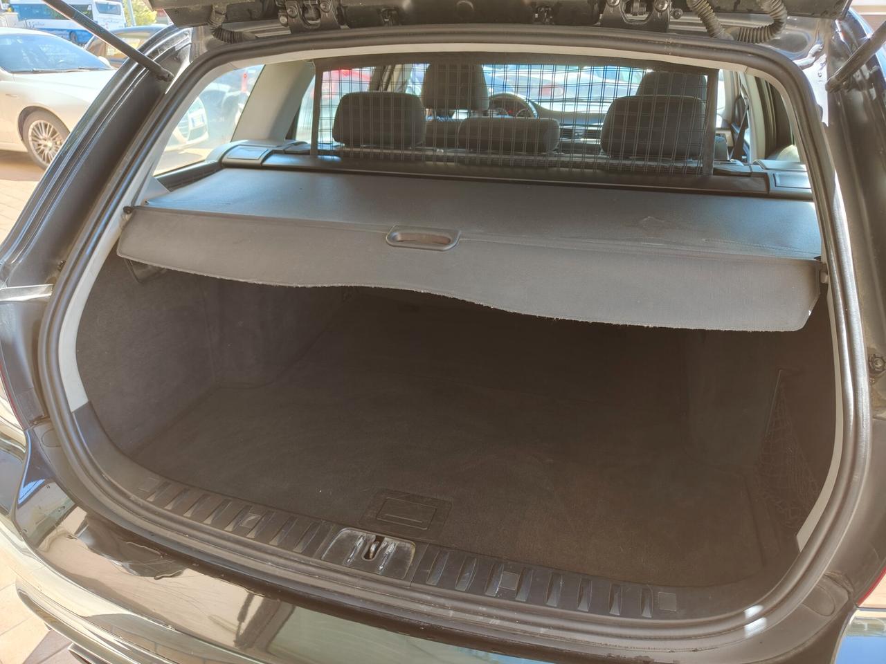 Bmw 318 318d 2.0 143CV cat Touring Attiva