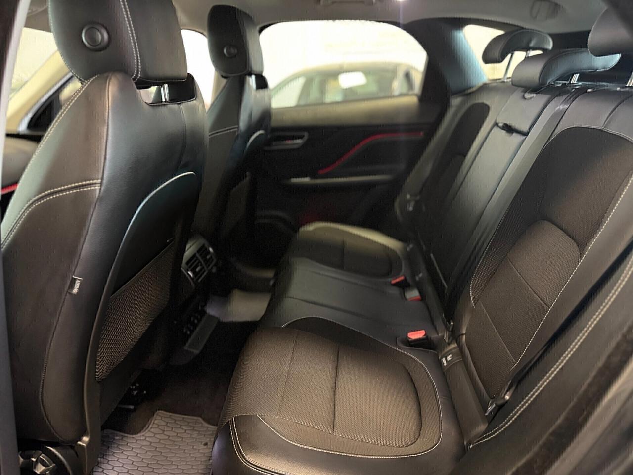 Jaguar F-Pace 2.0 D 240 CV AWD aut. R-Sport