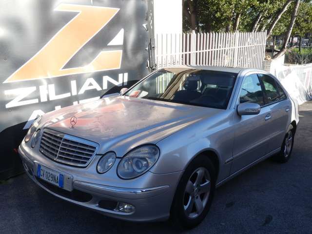 Mercedes-Benz E 270 cdi Elegance ..NAVI..TETTO..BLUETOOTH..AUTOMATIC