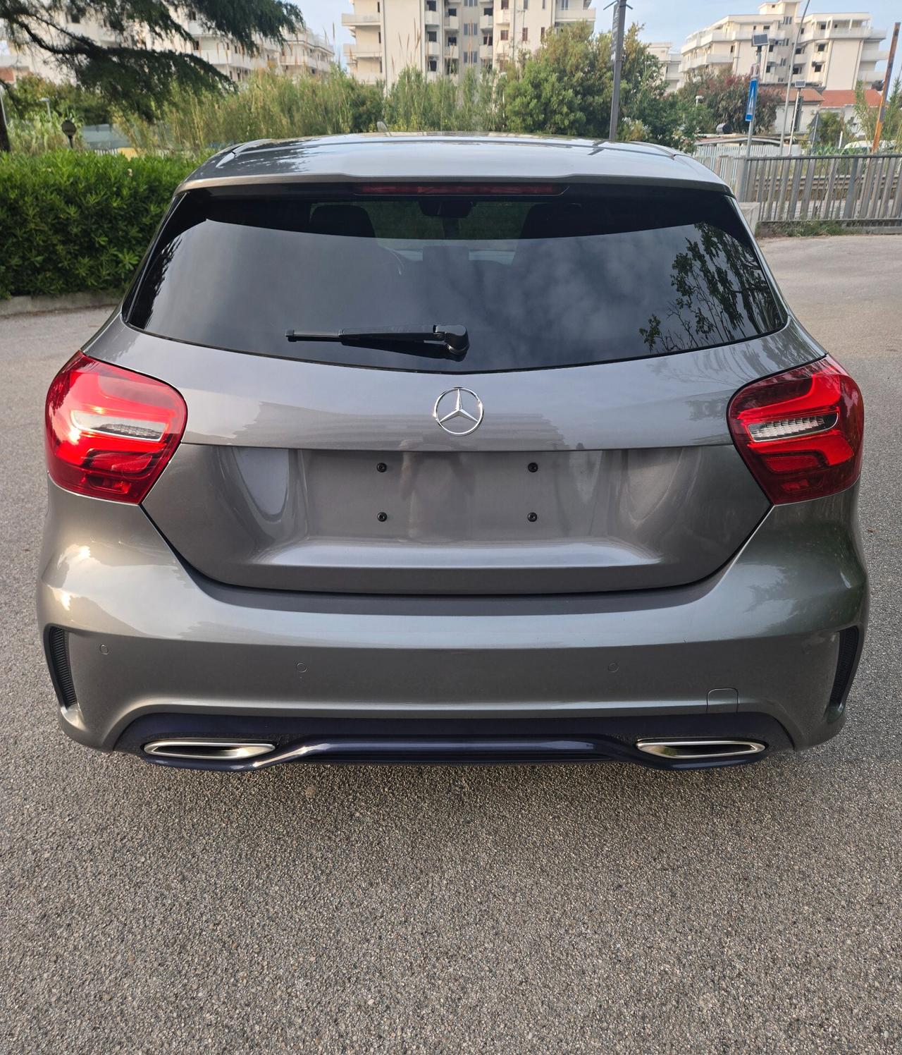 Mercedes-benz A 200 AMG-Line Sport