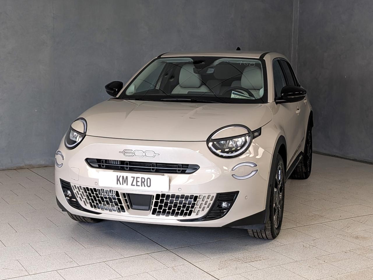 Fiat 600 1.2 Hybrid 100cv Automatic La Prima