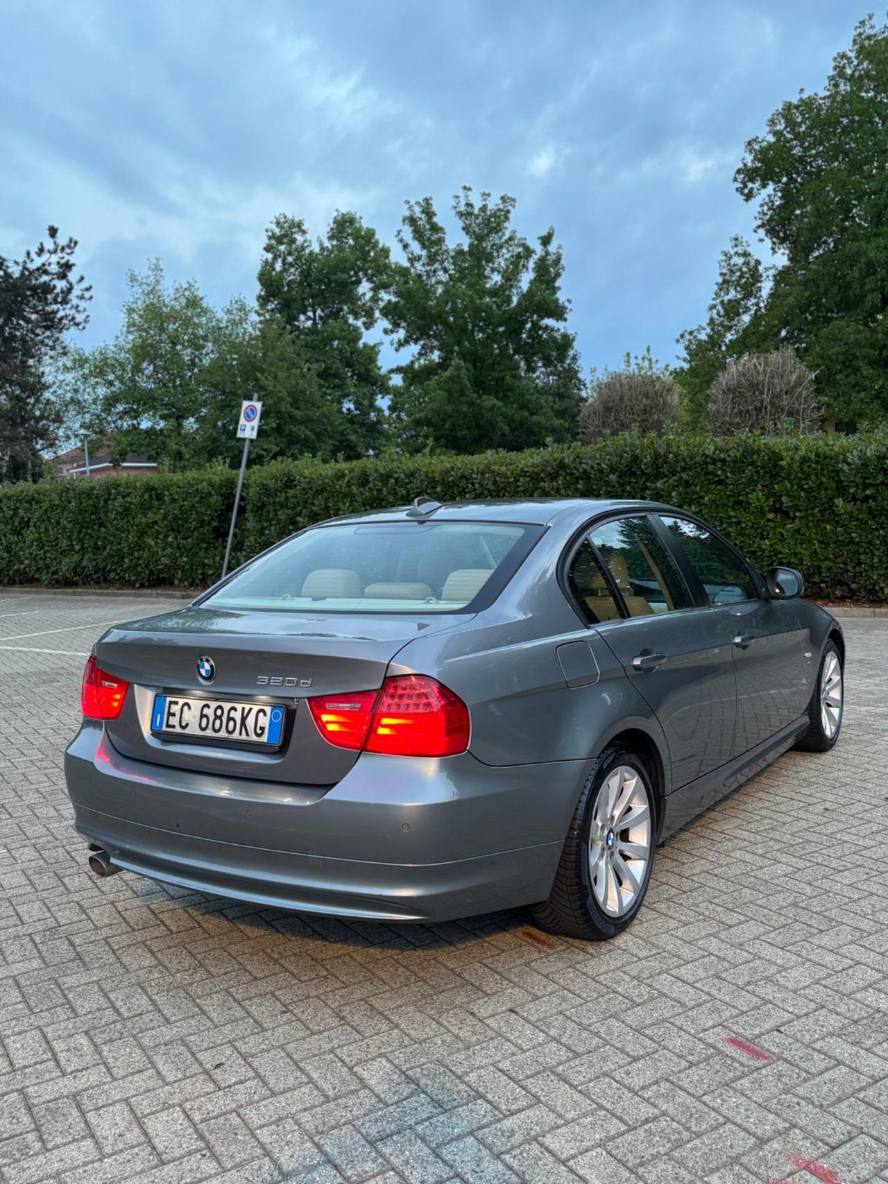BMW 320d Xdrive e90