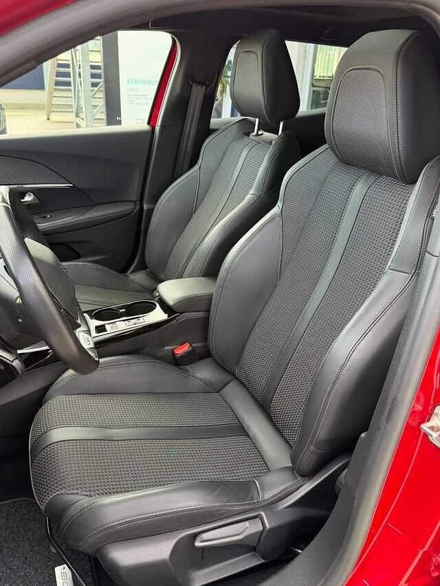 Peugeot 2008 BlueHDi 110 S&S GT