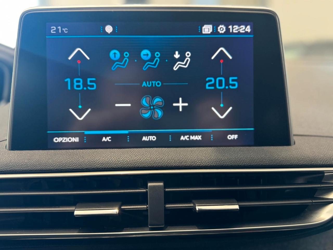 Peugeot 3008 BlueHDi 120 EAT6 Allure 12.2016
