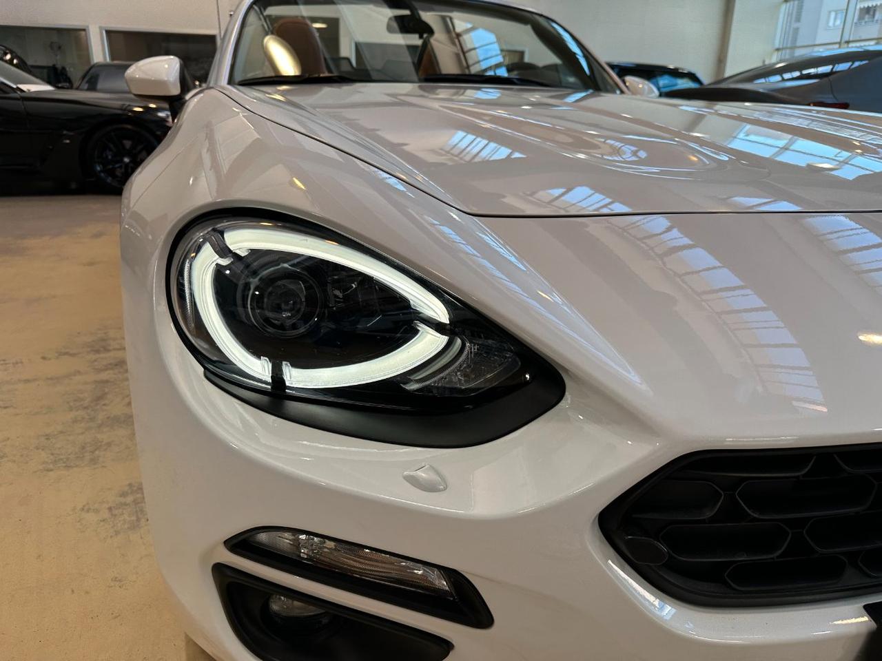 Fiat 124 Spider 1.4 m-air Lusso auto-LED-17"-Bose-Pelle-Keyless