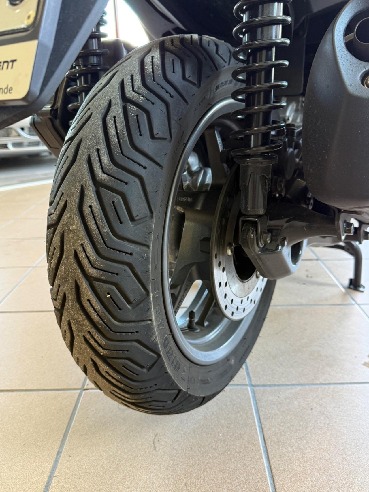 Yamaha X-Max 300 TECH MAX