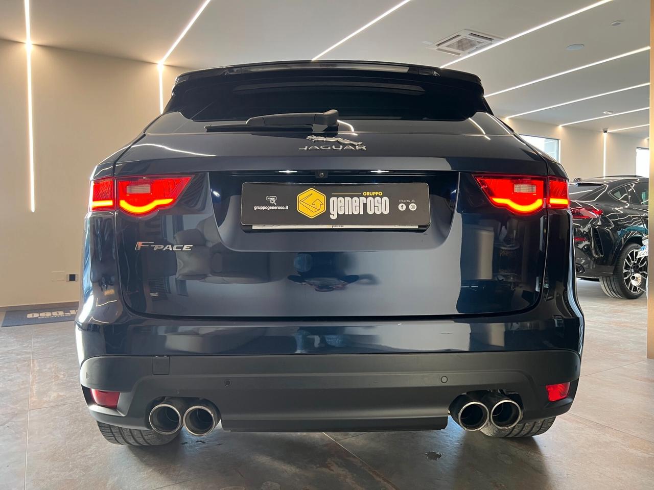 Jaguar F-Pace 2.0 D 180 CV Portfolio