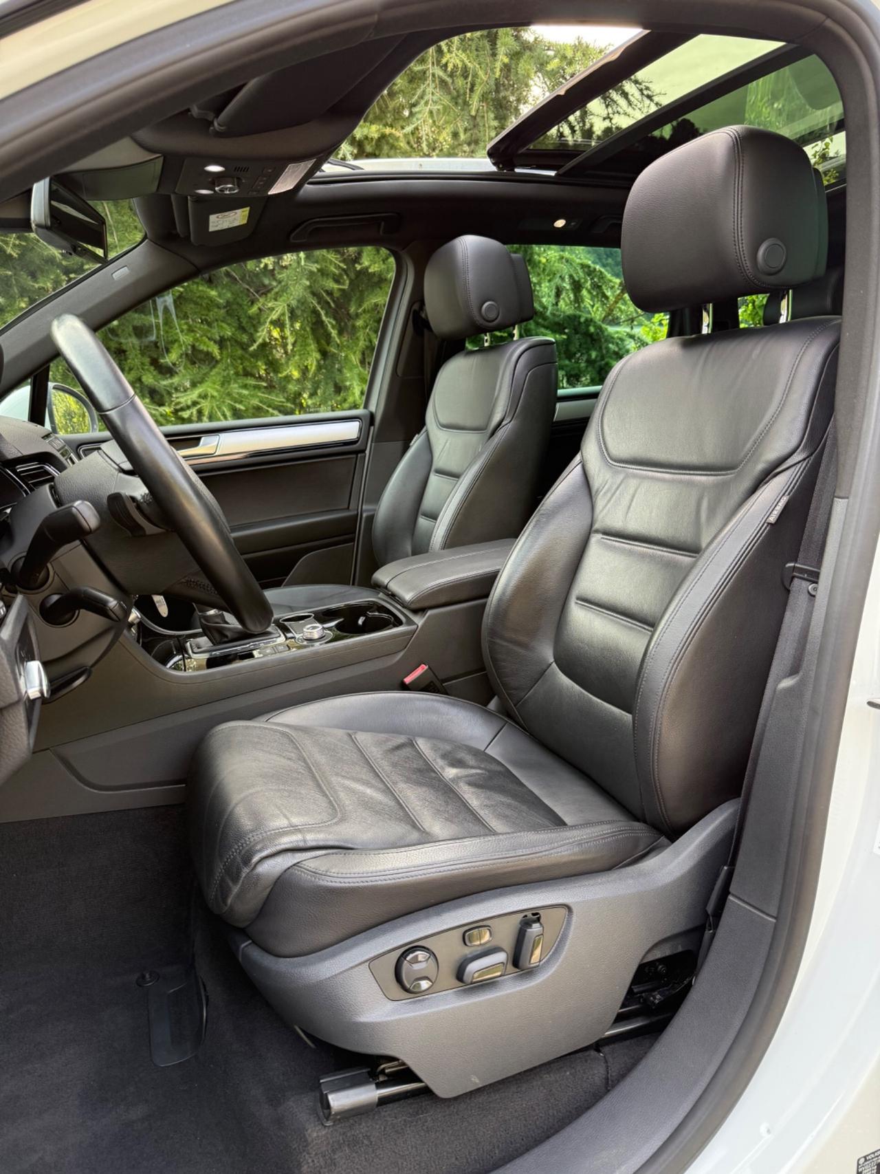 Volkswagen Touareg 3.0 TDI 204 CV tiptronic BlueMotion Techn. Executive