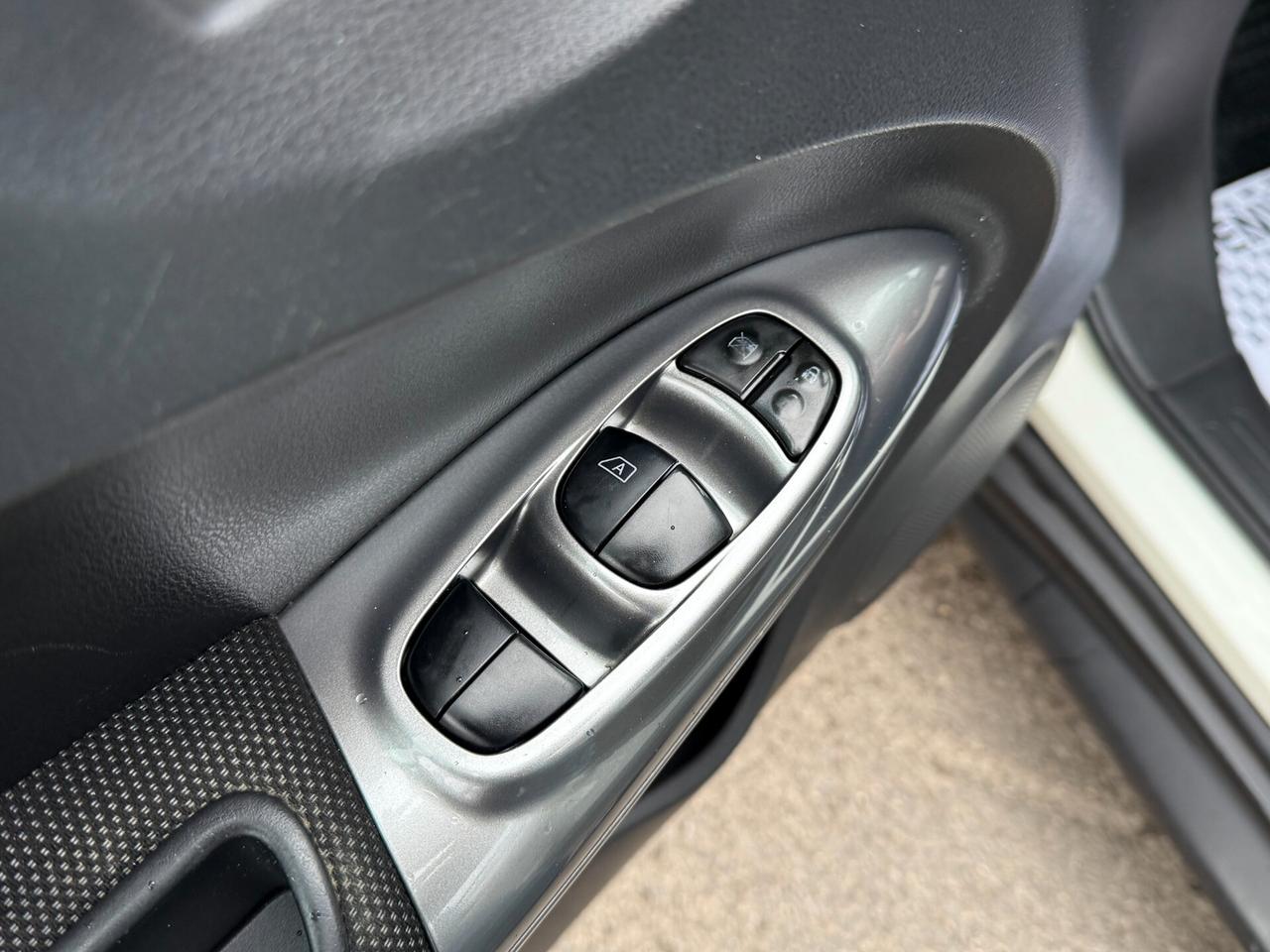 Nissan Juke 1.6 Tekna NAVI RETROCAMERA - 2011