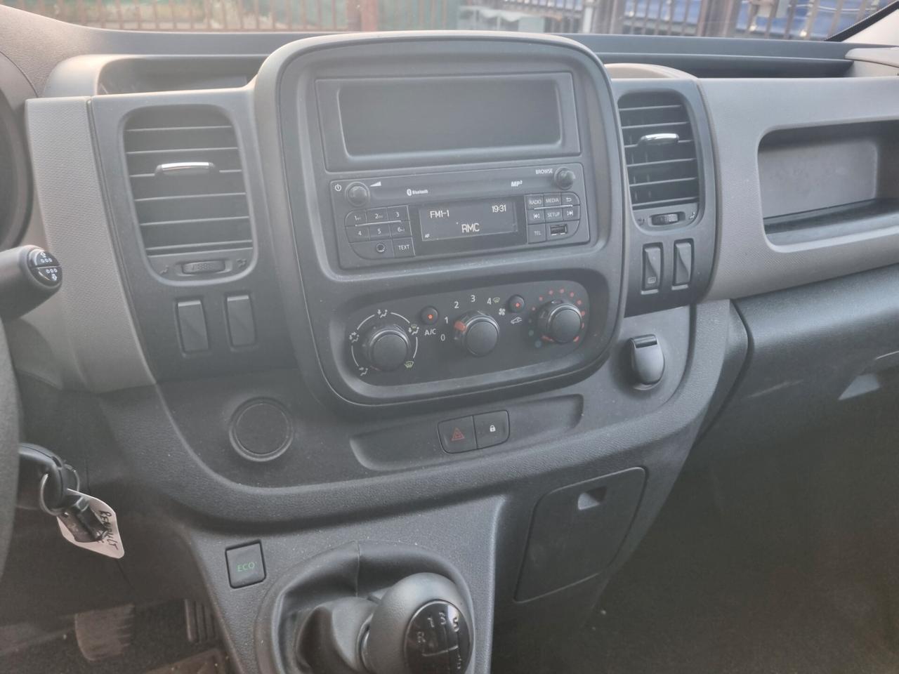 Renault Trafic T27 1.6 dCi 115CV PC-TN Furgon