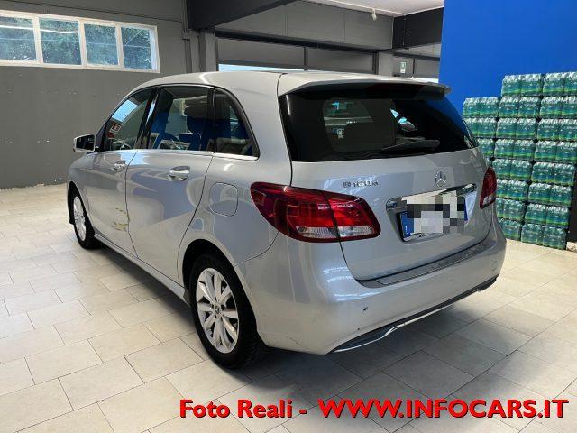 MERCEDES-BENZ B 180 d Automatic Business Iva Esposta