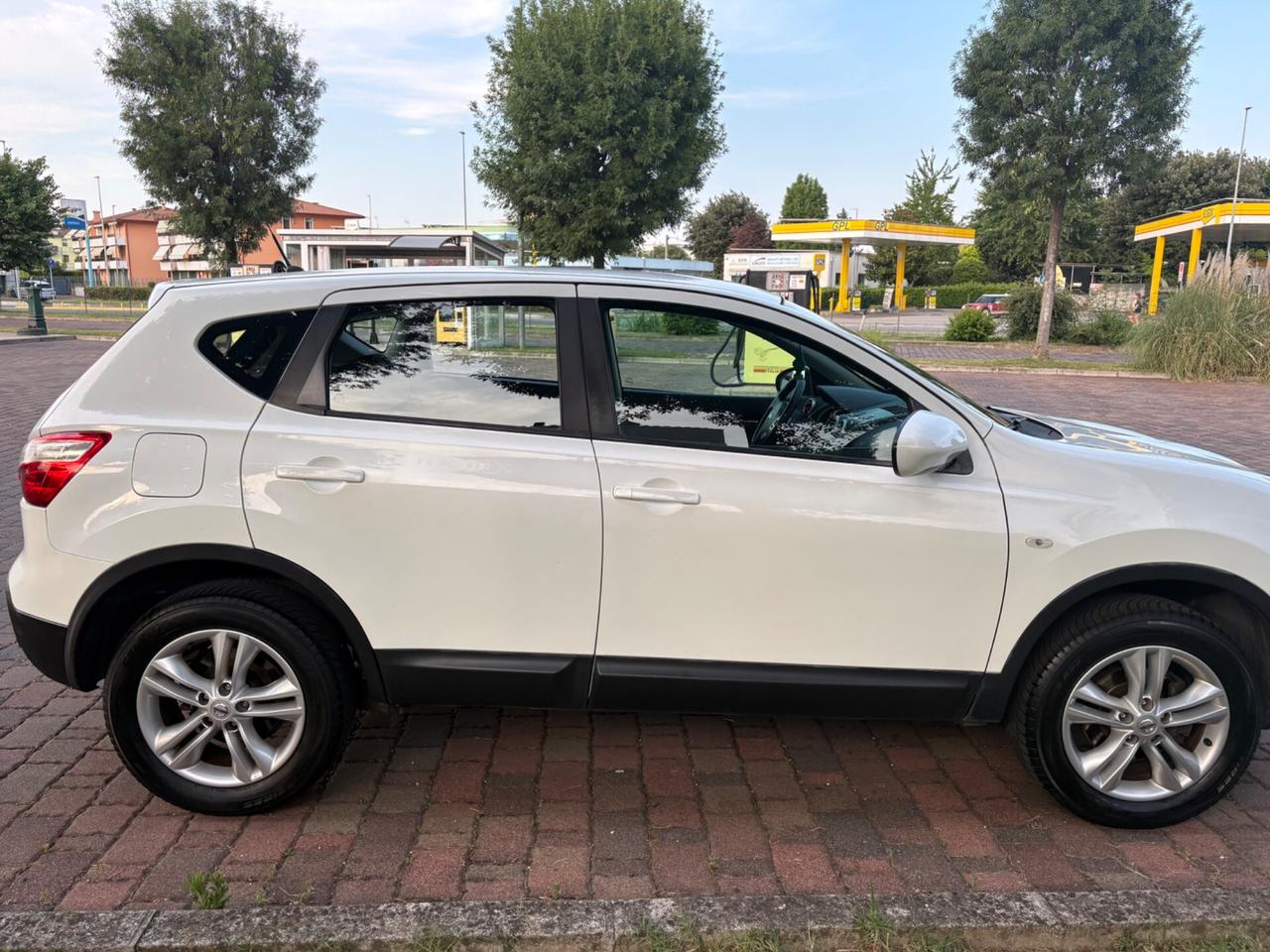 Nissan Qashqai 1.5 dCi DPF Visia ok Neopatentati!!!