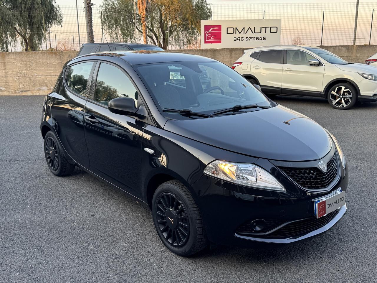 Lancia Ypsilon 1.2 69 CV 5 porte Platinum
