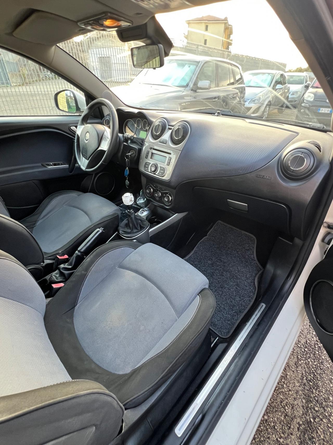 Alfa Romeo MiTo 1.3 JTDm 16V 90 CV Distinctive Sport Pack