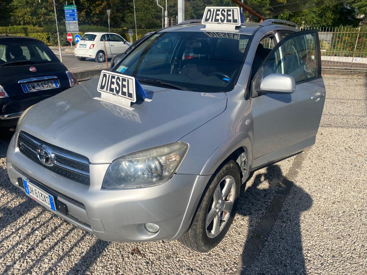 Toyota RAV 4 RAV4 Luxury SOLO 13700km