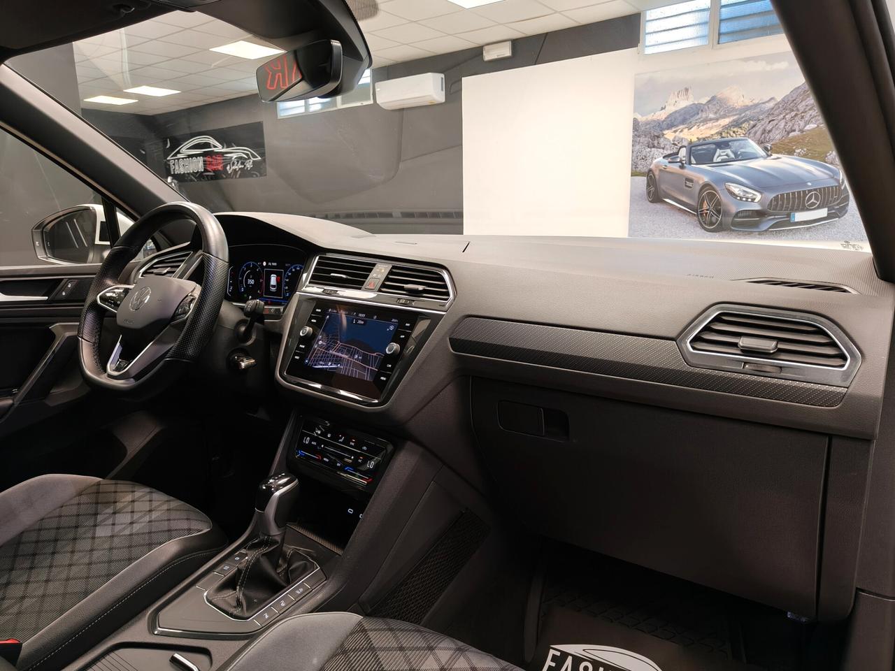 Volkswagen Tiguan 2.0 TDI 150 CV SCR DSG R-Line