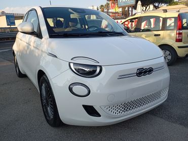 Fiat 500e Berlina 42kWh Icon