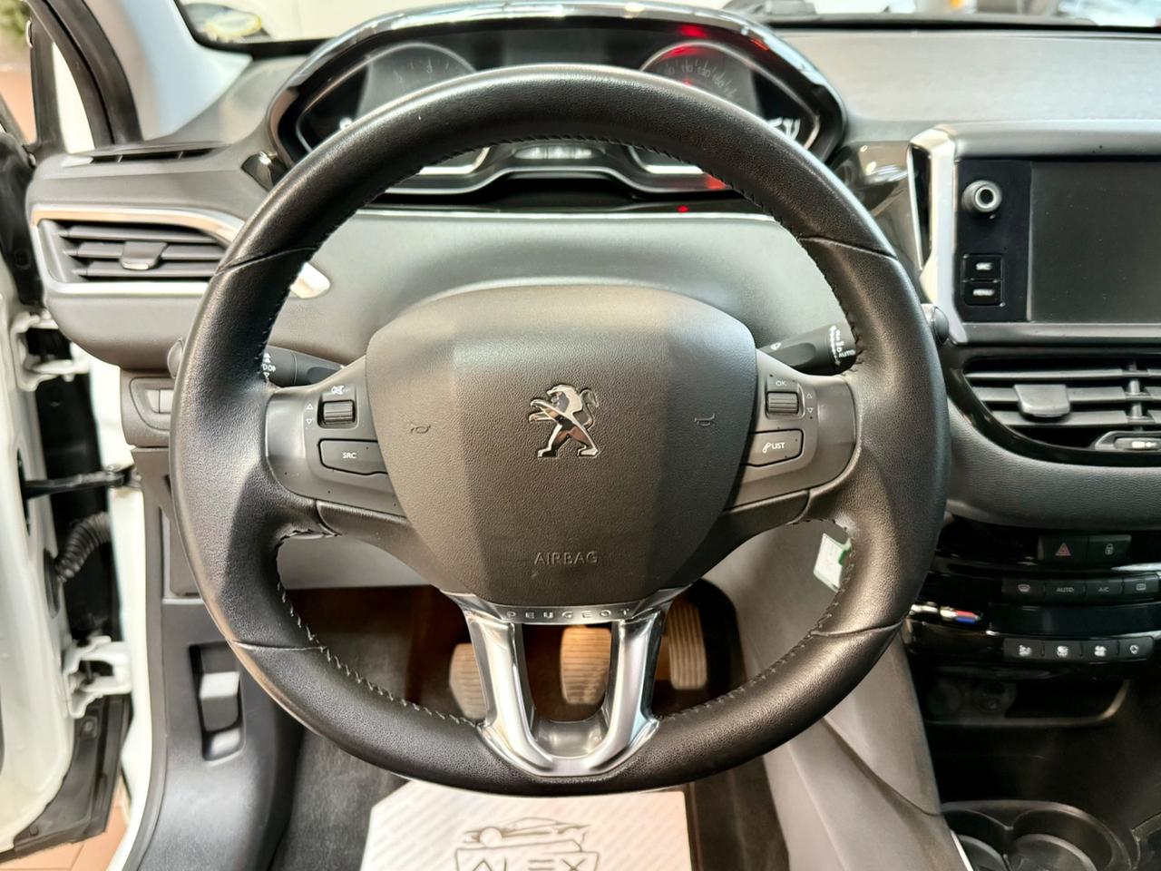 Peugeot 208 1.6HDi 120cv Euro6