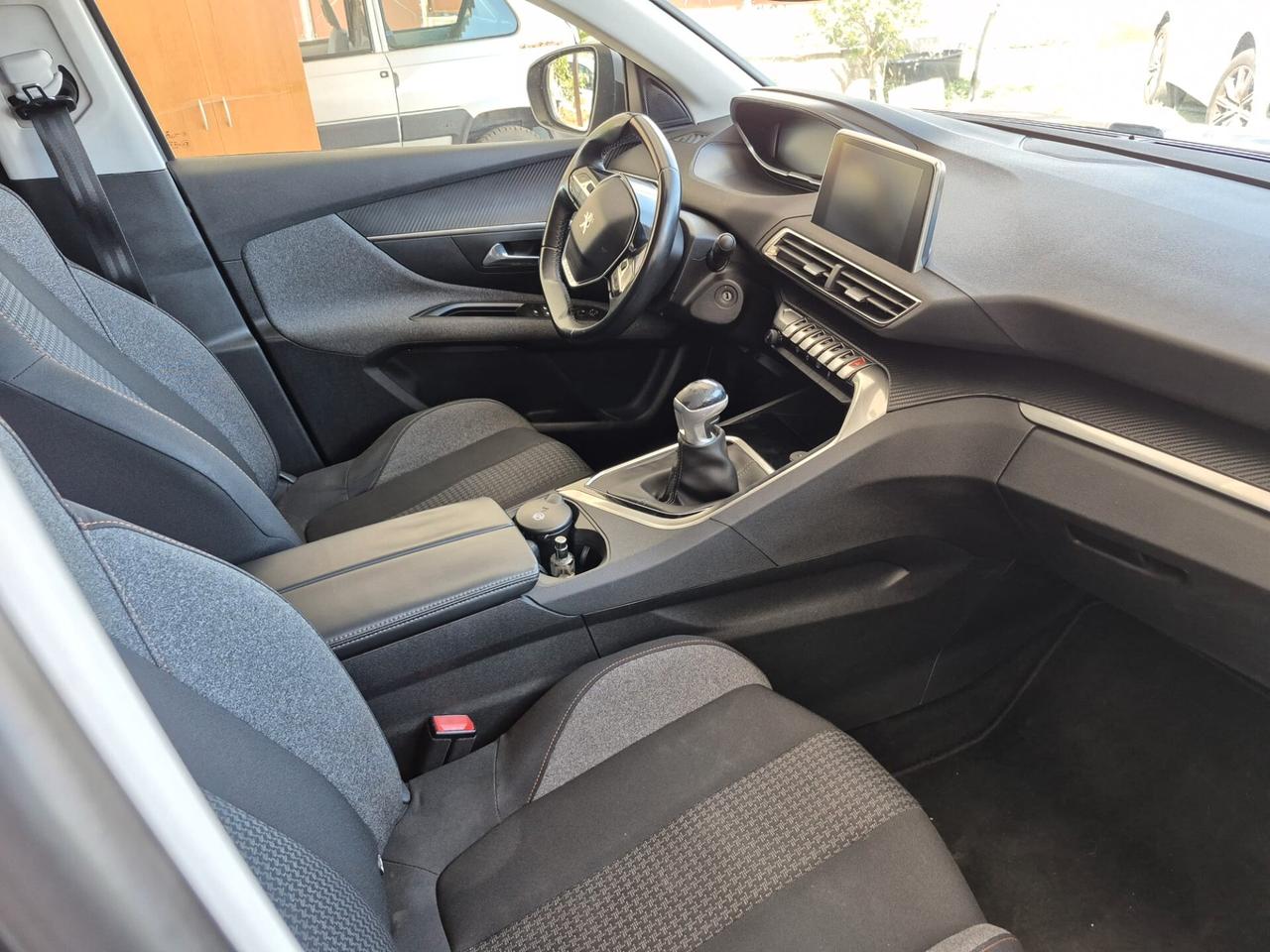 Peugeot 3008 BlueHDi 120 S&S Allure