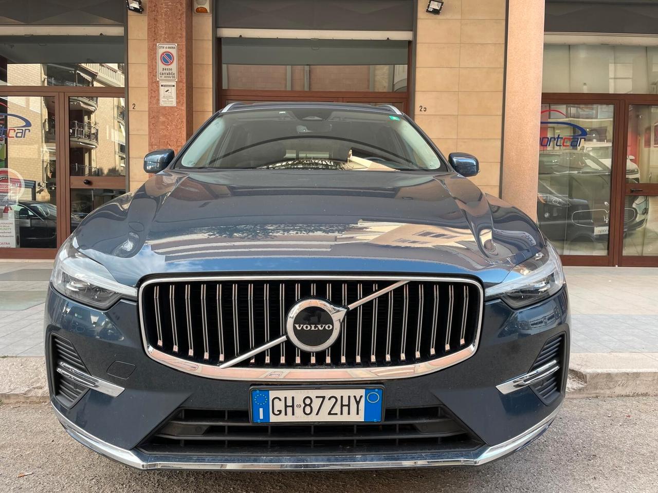 Volvo XC 60 B4 (d) 20d 197CV Aut. INSCRIPTION TETTO NAVY PELLE LED 19