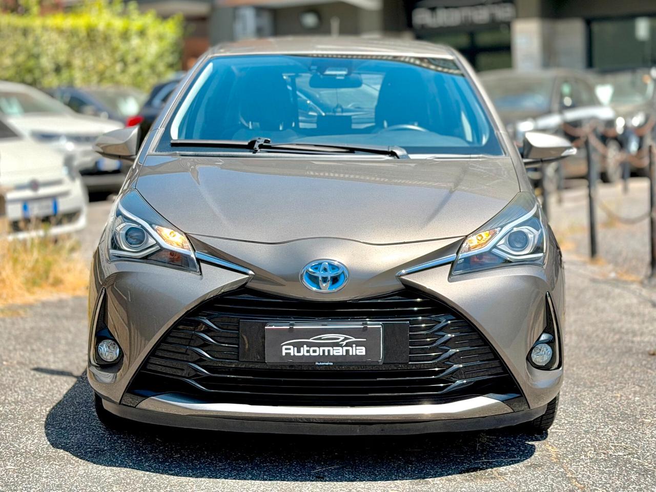 Toyota Yaris 1.5 Hybrid 5 porte Business PREZZO REALE