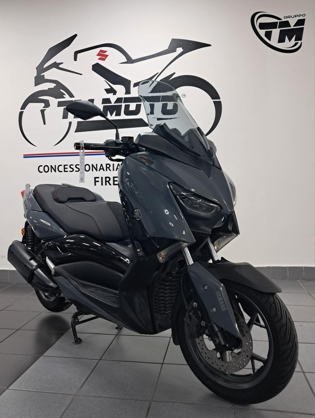 Yamaha X-Max 300 Tech Max