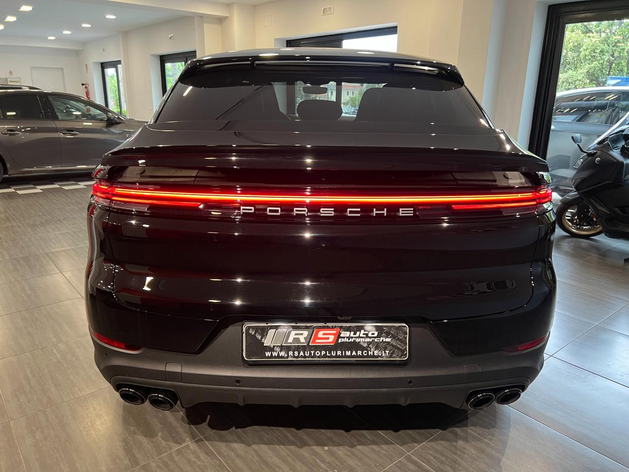 Porsche Cayenne Coupé 3.0 V6 - 3Screens