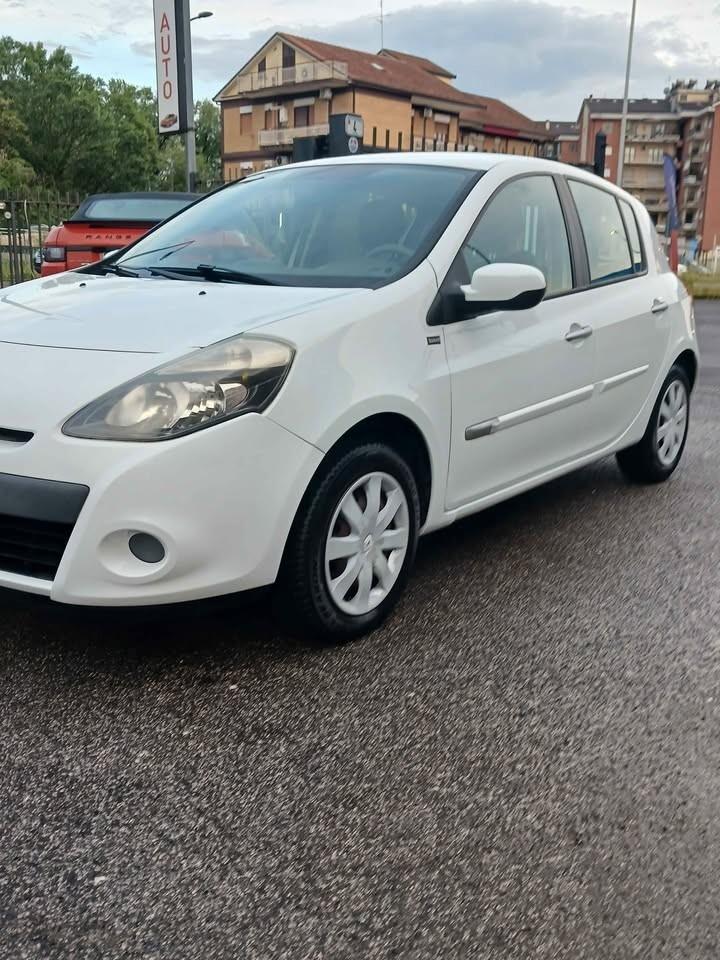 Renault Clio 1.2 16V 5 porte GPL Yahoo!