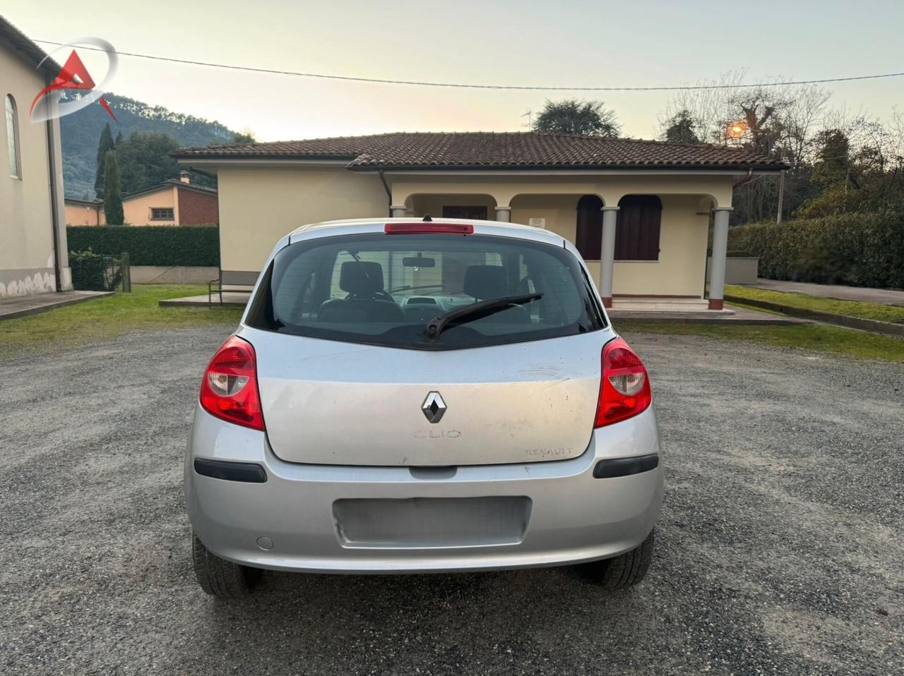 Renault Clio Storia 1.2 16V Motore con 75.000 km Cinghia e frizione Nuove!!!