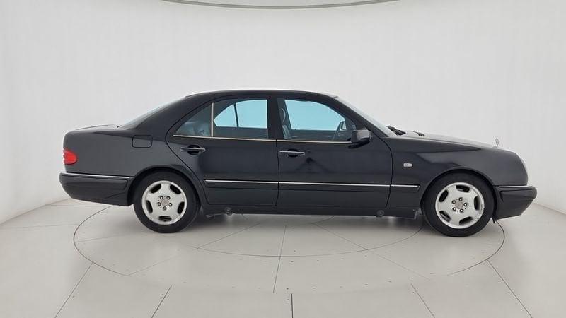 Mercedes-Benz Classe E E 200 Kompressor cat Avantgarde ASI