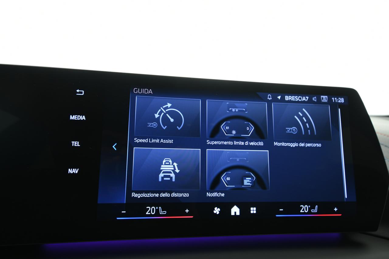 BMW 120d 48V MSport auto HEAD-UP+CAMERA 360+ACC+C18"