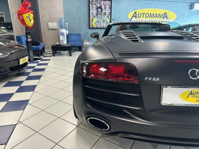 AUDI R8 Spyder 5.2 V10 FSI quattro R tronic