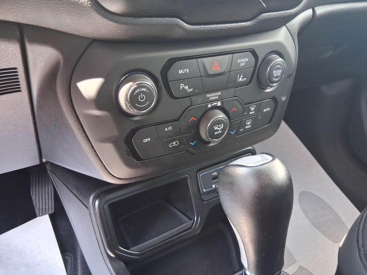 Jeep Renegade 1.5 turbo t4 mhev Limited 2wd 130cv dct SCONTATISSIMA !!