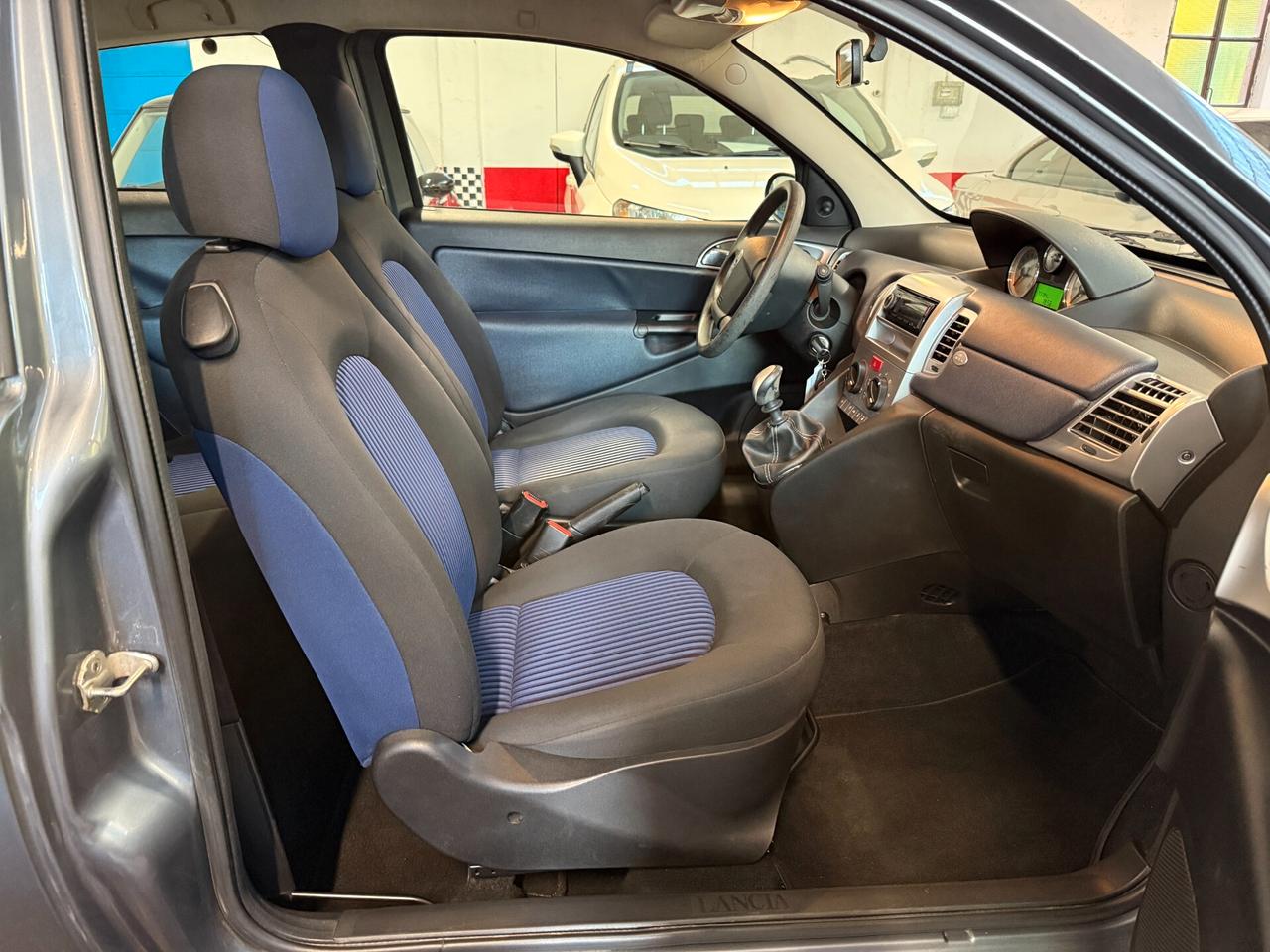 Lancia Ypsilon 1.2 Argento