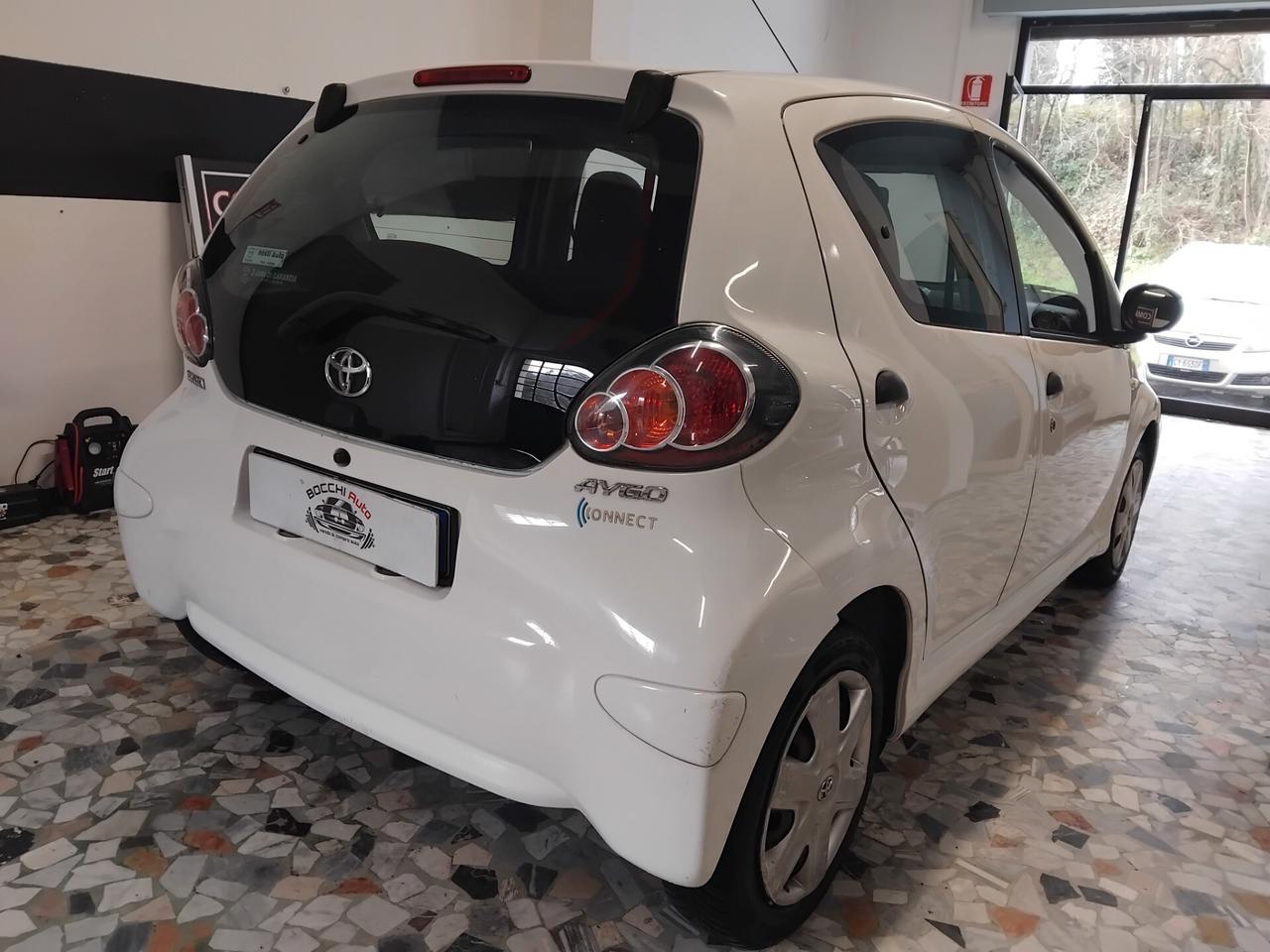 Toyota Aygo 1.0 12V VVT-i 5 porte Deep Ocean Connect