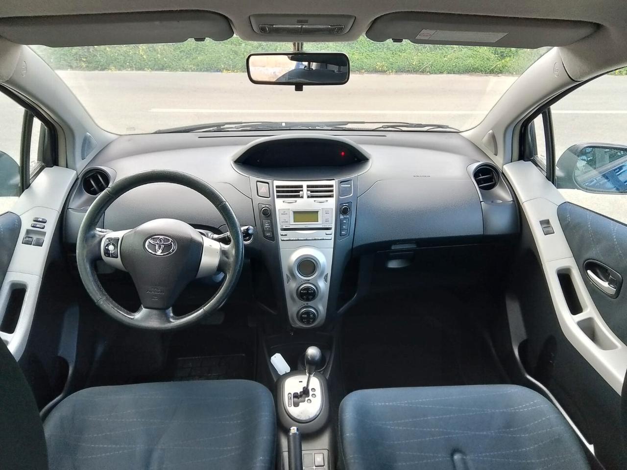 Toyota Yaris 1.4 D-4D 5 porte Cambio Automatico